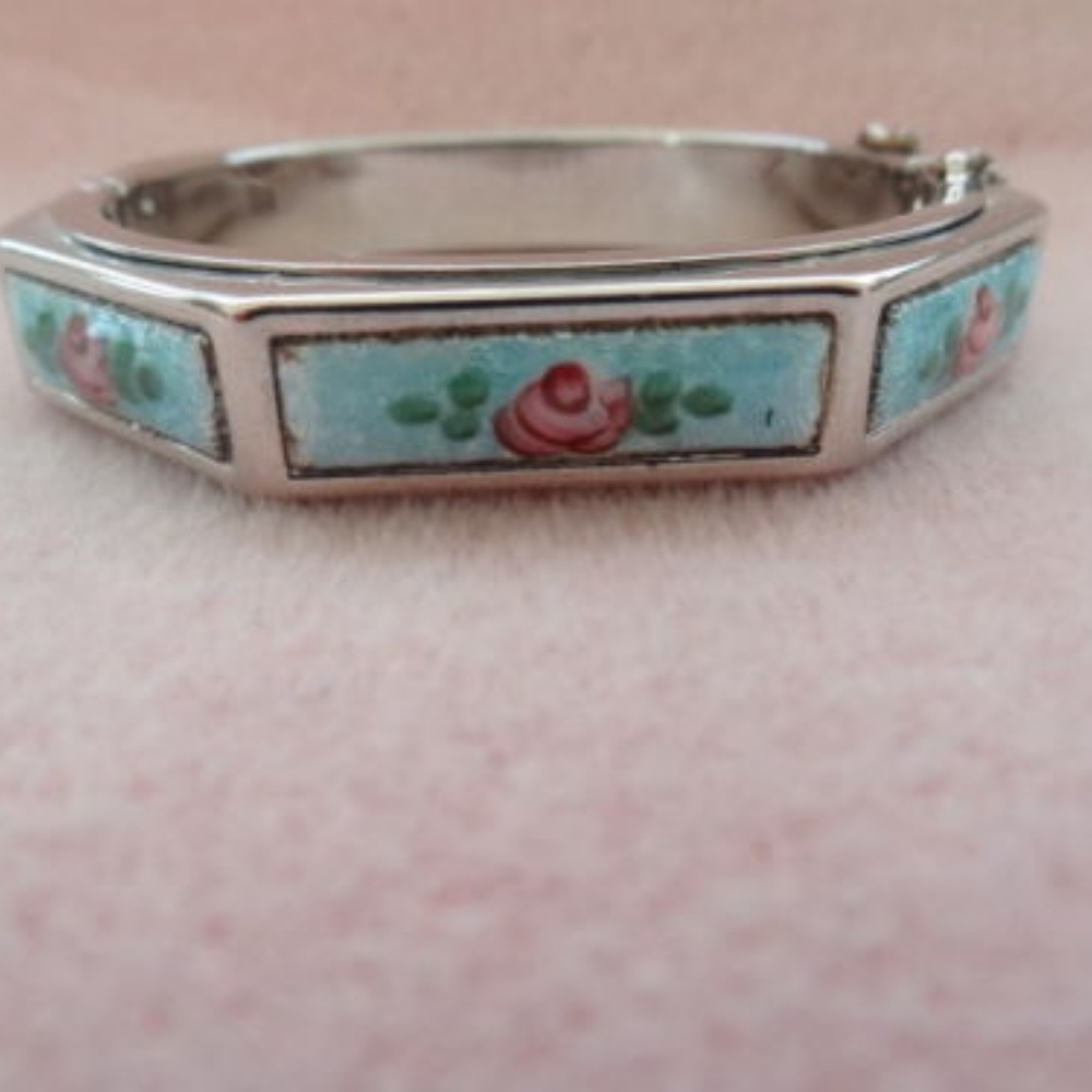 Vintage Silver tone GUILLOCHE Rose Enamel Bangle - Picture 4 of 4